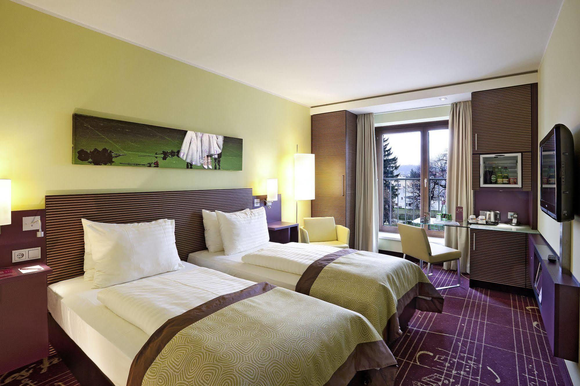 Mercure Salzburg City Екстер'єр фото